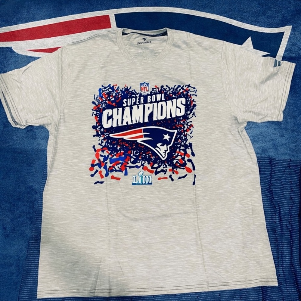 Mens Fanatics New England Patriots Tee